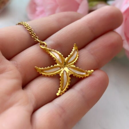 Collar Estrella Marina Nacarada- Enchape de oro